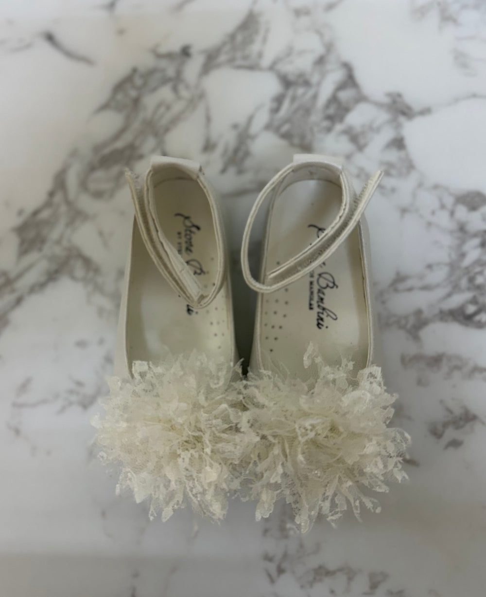 Stova Bambini Ankle Strap Lace Flower Toe Shoe