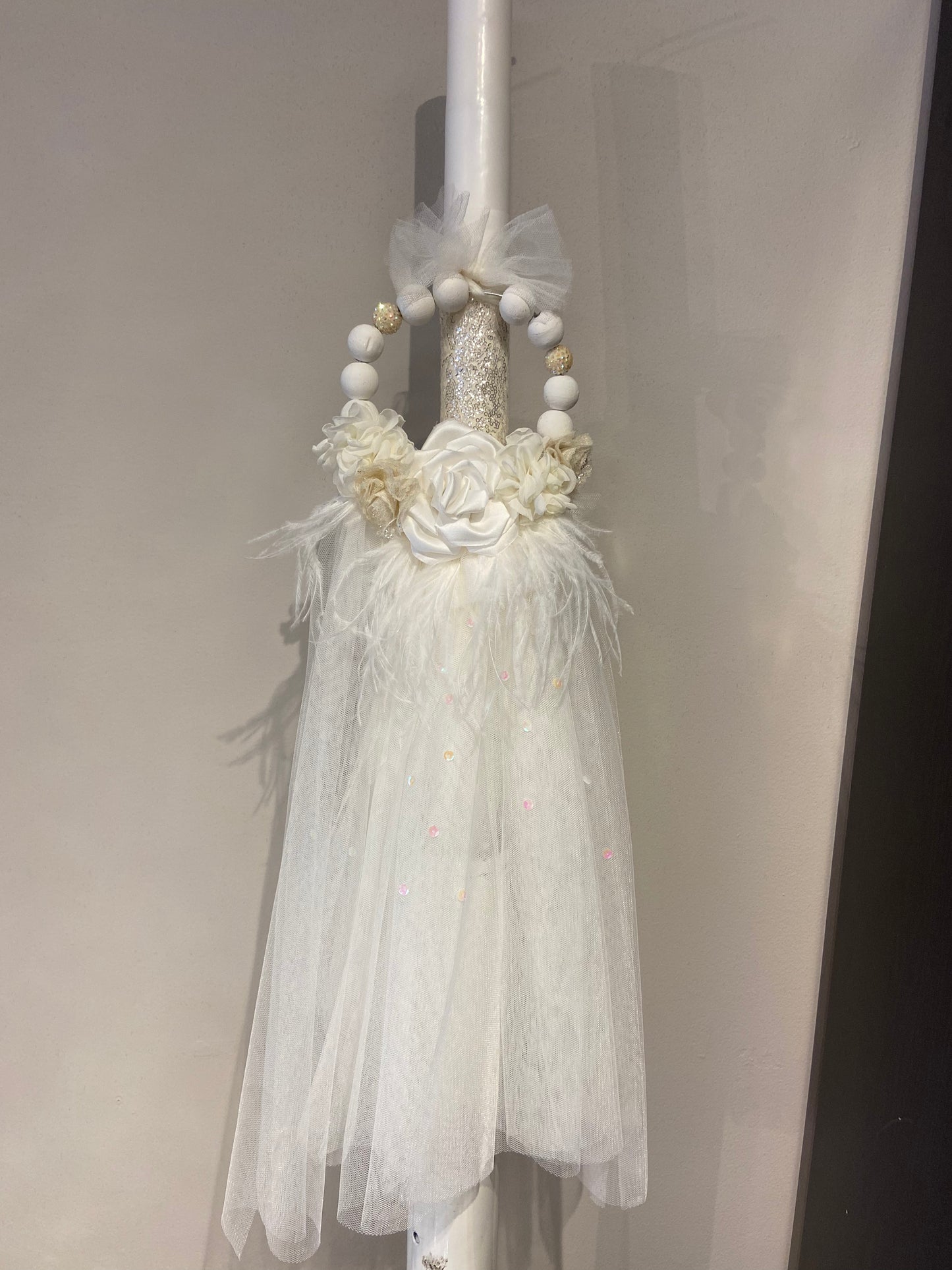 IVORY LACE, FLOWERS AND FEATHERS LAMBADES