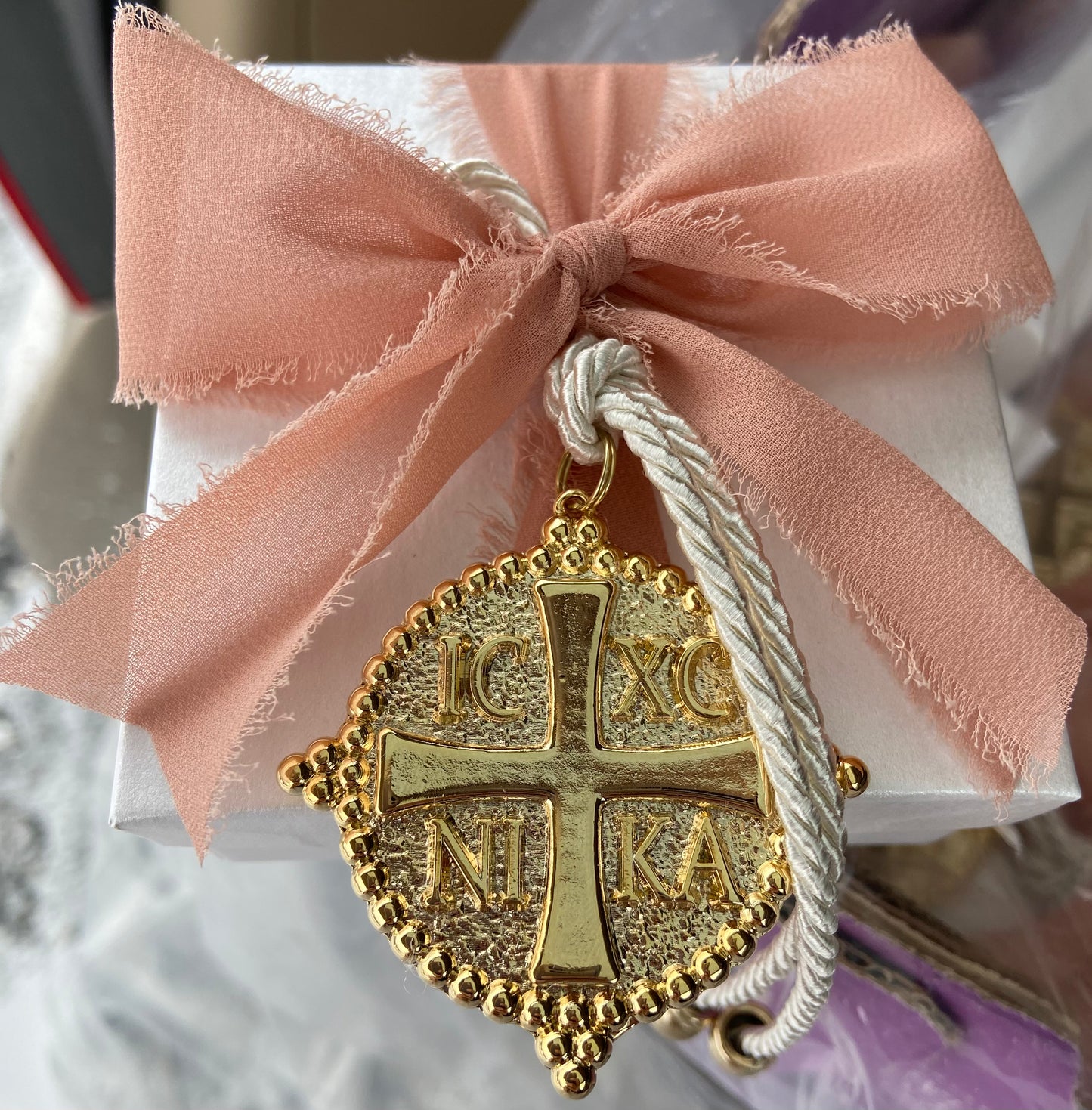 Kostandinato Charm Boxed Boubouniera