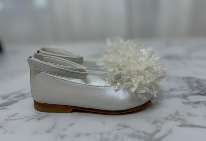 Stova Bambini Ankle Strap Lace Flower Toe Shoe