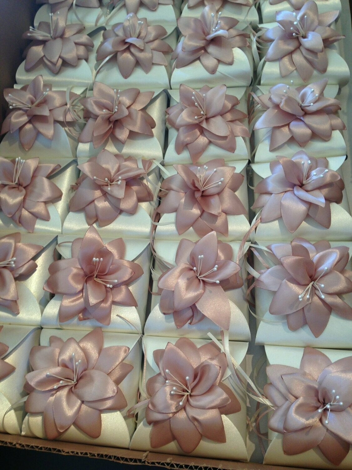 Ivory satin box favor