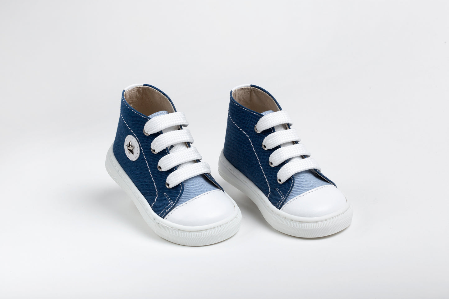 A2222M Boys Everkid Shoes